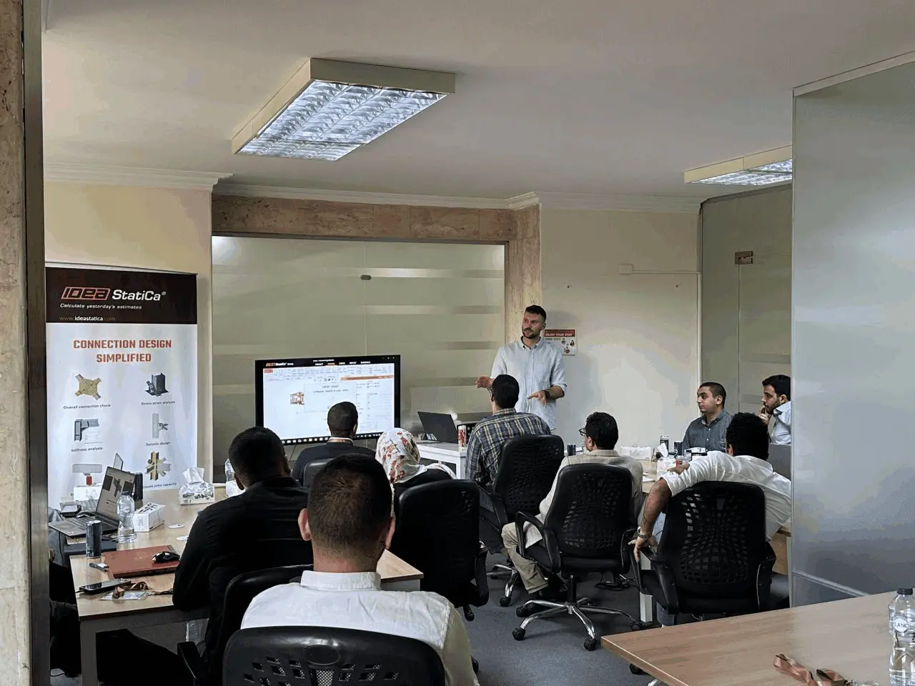 Dominik Barič presenting IDEA StatiCa to attendees